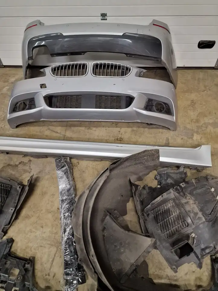 BMW 5 F10 F11 (2009 - 2016) 8058992 Комплект переднего бампера — фото 4