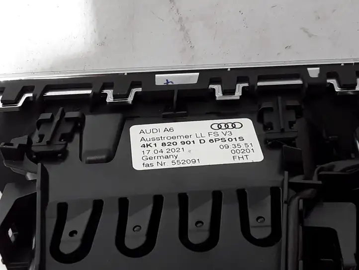 Audi A6 S6 C8 4K (2018 - ) 4K1820901D Боковой воздушный дефлектор — фото 2