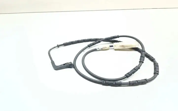 BMW 3 E90 E91 (2005 - 2012) Датчик износа тормозных колодок — фото 2