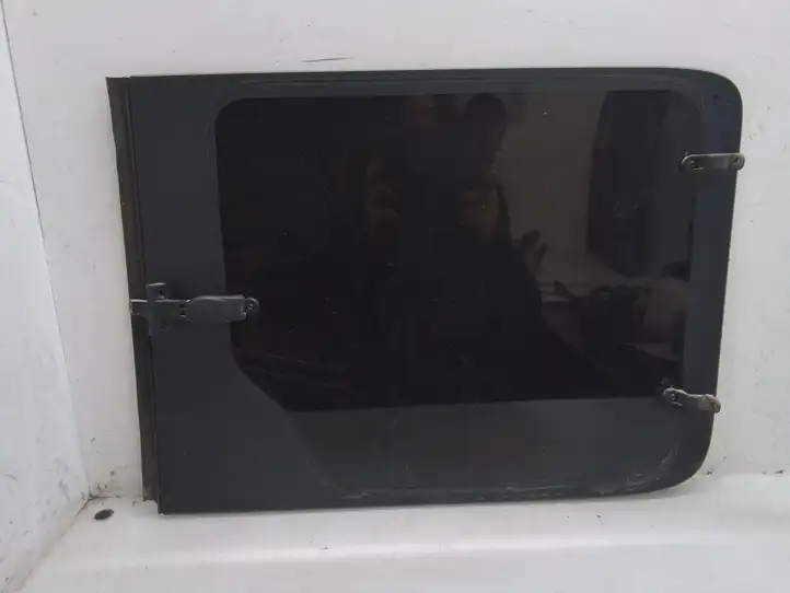 Citroen Berlingo (2003 - 2007) 43R000016 Стекло раздвижной двери — фото 2