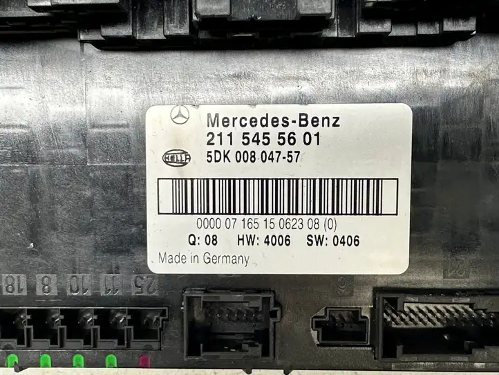Mercedes-Benz E W211 (2002 - 2009) 2115455601 Блок предохранителей — фото 2