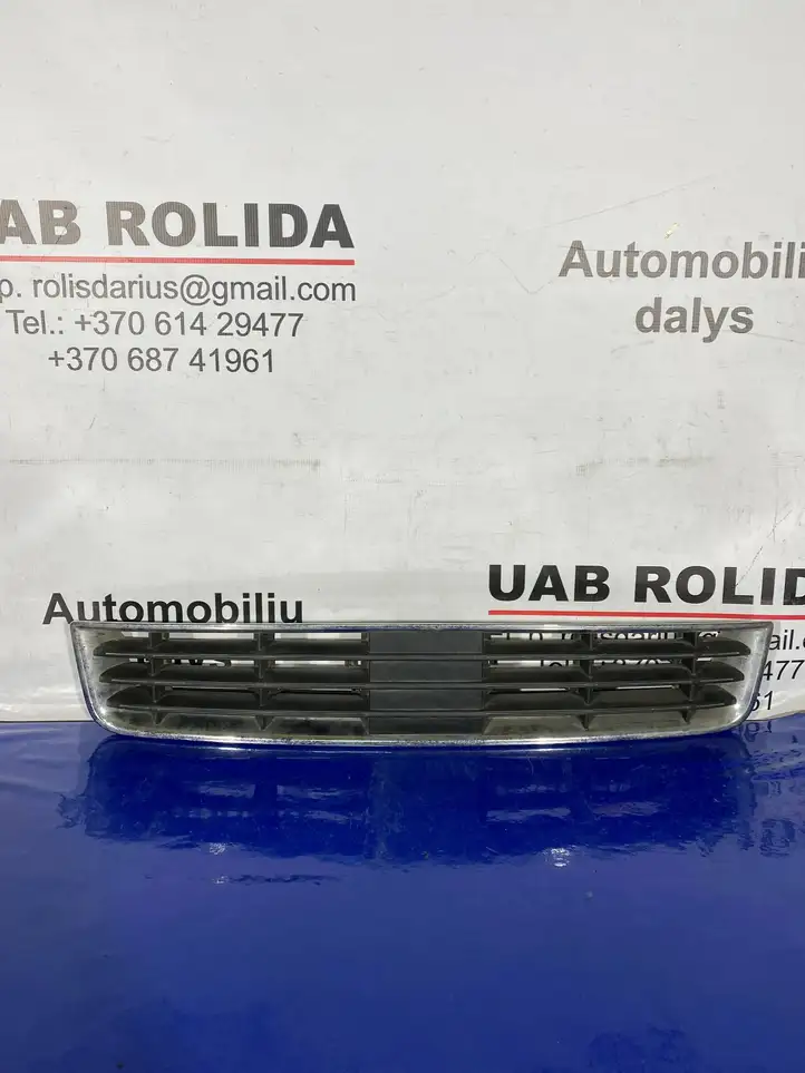 Audi A8 S8 D3 4E (2002 - 2005) 4E0807953B Нижняя решетка переднего бампера — фото 1