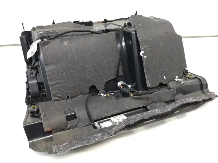 Audi A3/S3 8P (2008 - 2013) 8P1857035 Вещевой ящик — фото 14