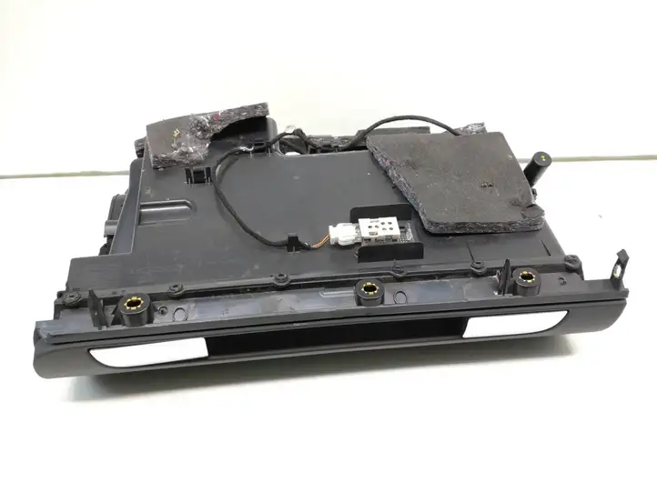 Audi A3/S3 8P (2008 - 2013) 8P1857035 Вещевой ящик — фото 16