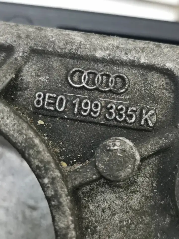 Audi A4 S4 B7 8E 8H (2004 - 2009) 8E0805594F Панель радиаторов двигателя — фото 8