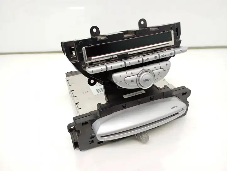Mini One - Cooper Clubman R55 (2007 - 2014) 3452697 Магнитола / мультимедийная система — фото 1