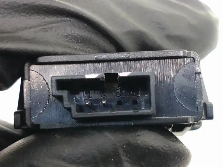 BMW X5 E70 (2006 - 2013) 6949309 Кнопка бардачка — фото 4