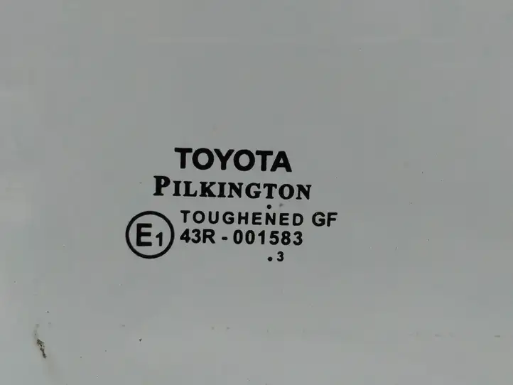 Toyota Auris E180 (2012 - 2018) 43R001583 Стекло задней двери — фото 3