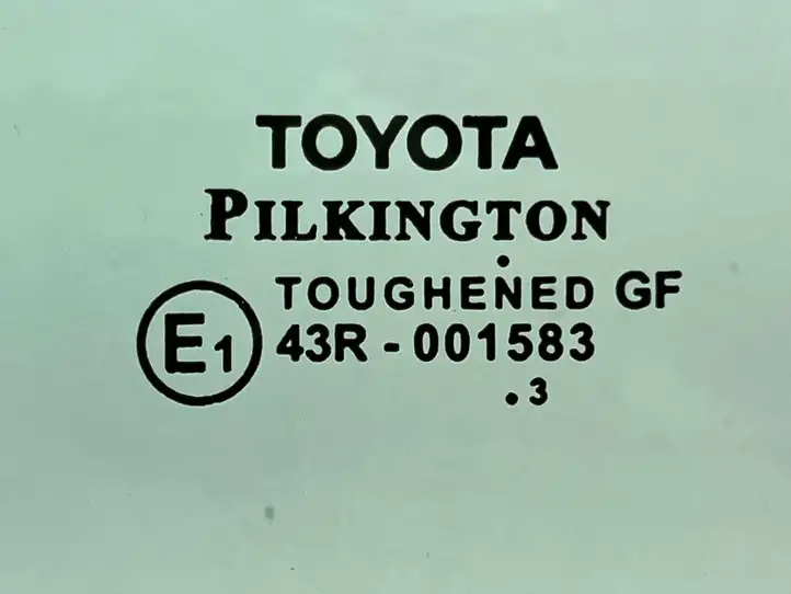 Toyota Auris E180 (2012 - 2018) 43R001583 Стекло задней двери — фото 3