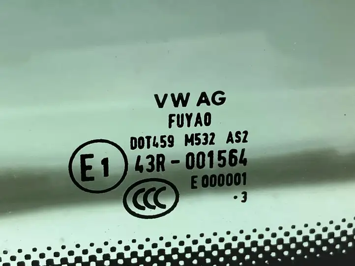 Volkswagen Up (2011 - ) 43R001564 Стекло задней двери — фото 8