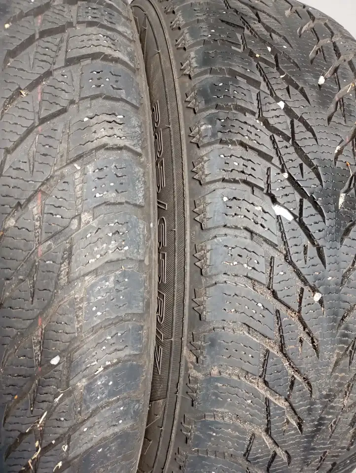 Toyota RAV 4 (XA30) (2006 - 2016) 22565R17 Зимняя шина R17 — фото 3