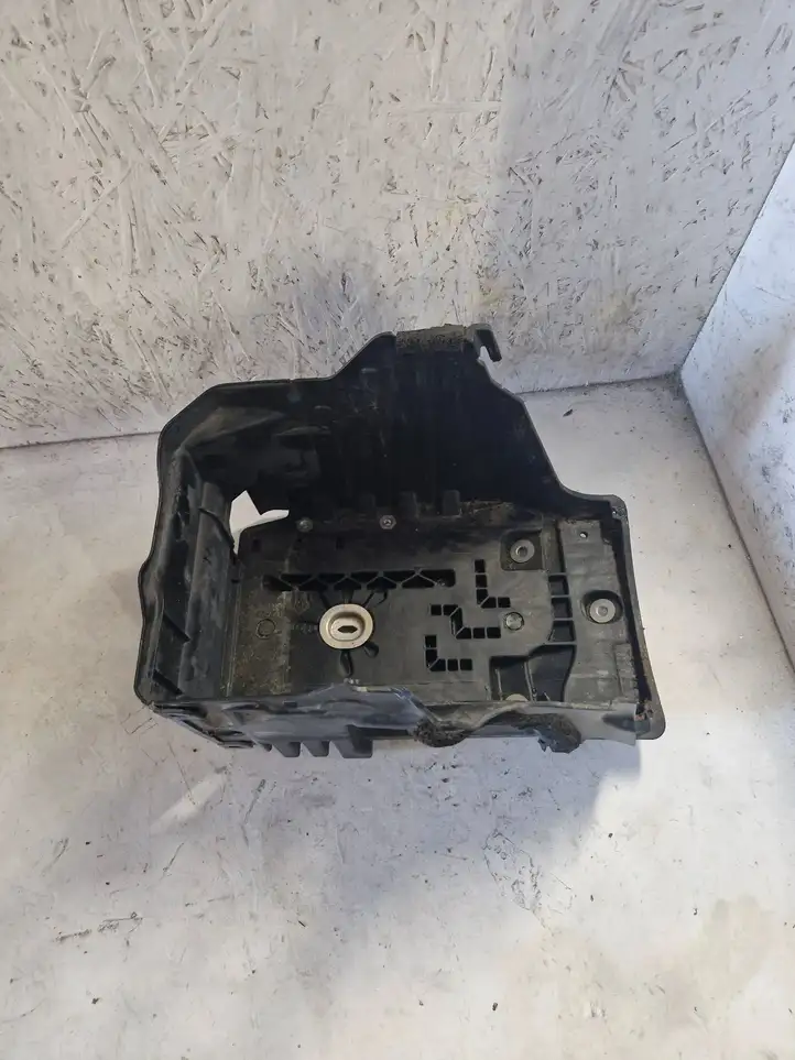 Volvo V70 (2013 - 2016) 31349472 Площадка аккумулятора — фото 1