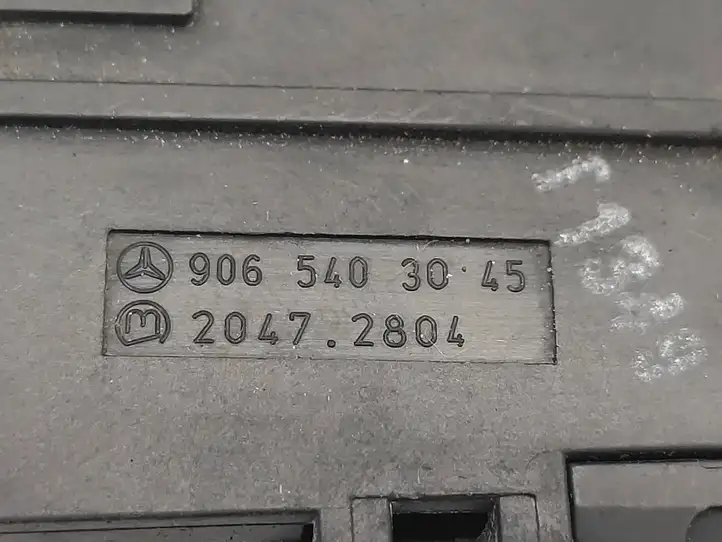 Mercedes-Benz Sprinter W906 (2006 - 2018) 9065403045 Датчик открытия капота — фото 2