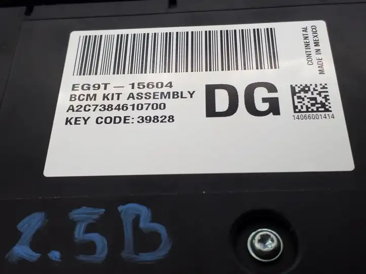 Ford Fusion II (2013 - ) EG9T15604DG Блок управления электропитанием — фото 3