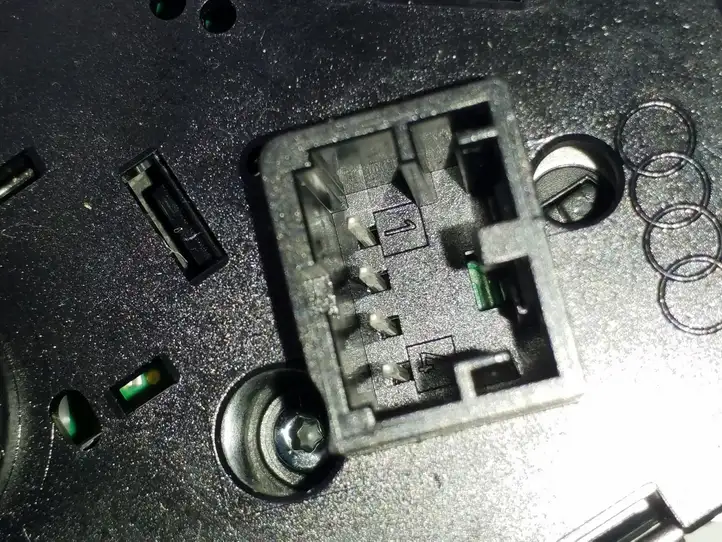 Audi A4 S4 B8 8K (2007 - 2011) 8K0941531AR Включатель фонарей — фото 4