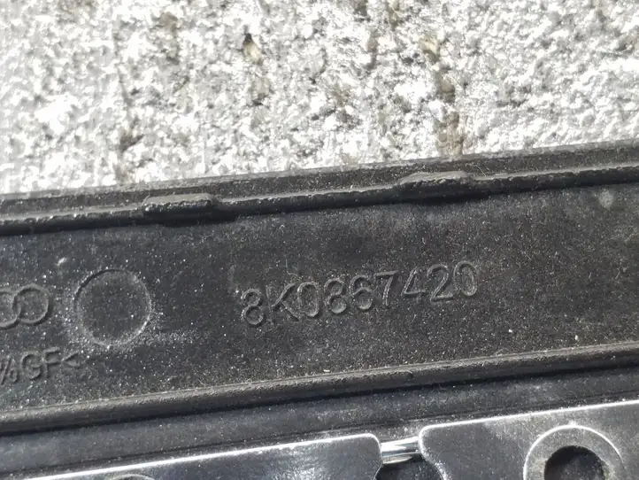 Audi A4 S4 B8 8K (2007 - 2011) 8K0867420 Прочая отделка задней двери — фото 4