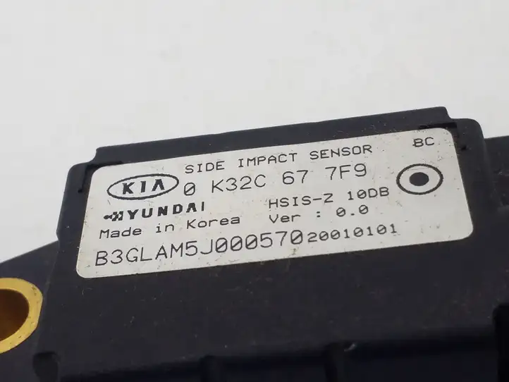 Kia Rio (1999 - 2002) 0K32C677F9 Датчик удара SRS — фото 2