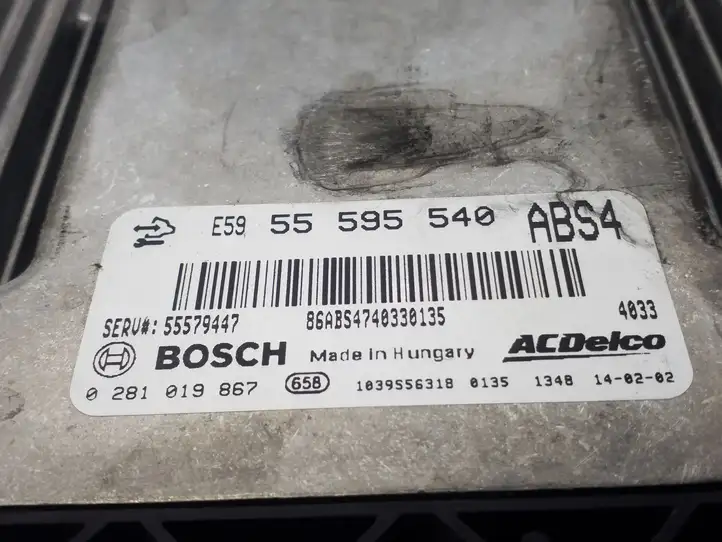 Opel Insignia A (2008 - 2017) 55595540 Блок управления двигателем (ECU) — фото 3