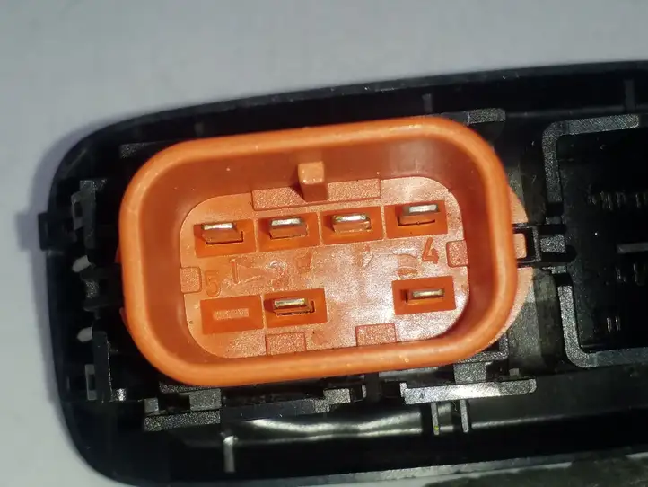 Ford Fiesta (2013 - 2017) D2BT14529AA Кнопка стеклоподъемников — фото 4