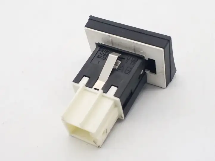 Volkswagen Golf Plus (2004 - 2008) 5M0927117 Кнопка ESP — фото 2