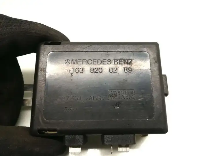 Mercedes-Benz ML W163 (1997 - 2005) 1638200289 Усилитель антенны — фото 5