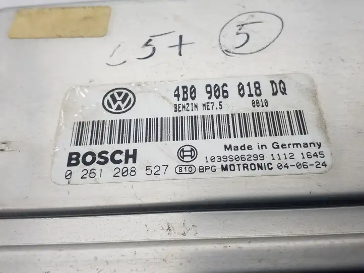 Volkswagen PASSAT B5.5 (2001 - 2005) 4B0906018DQ Блок управления двигателем (ECU) — фото 3