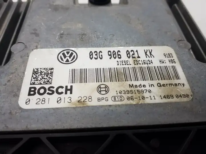 Volkswagen Jetta V (2005 - 2010) 03G906021KK Блок управления двигателем (ECU) — фото 3