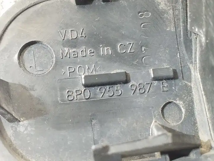 Audi A3/S3 8P (2004 - 2008) 8P0955987E Форсунка омывателя лобового стекла — фото 4