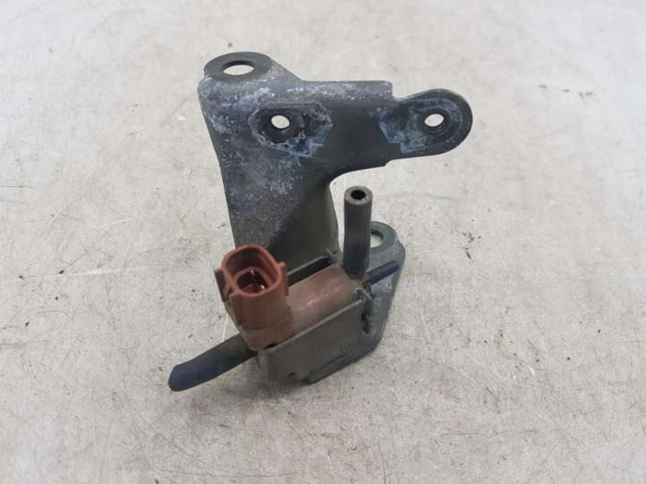 Toyota Avensis T220 Solenoidinis vožtuvas