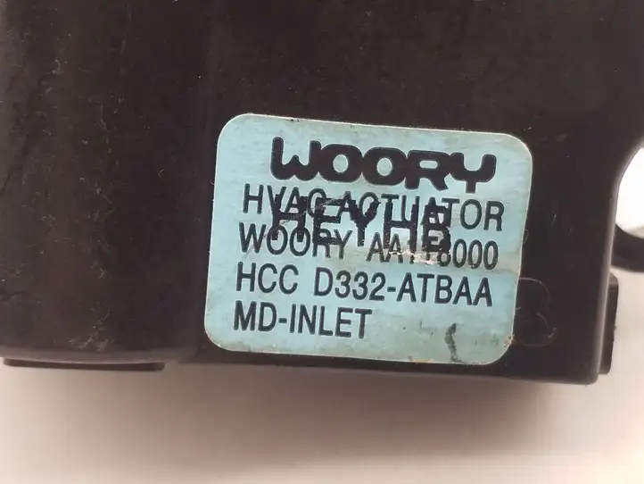 Kia Ceed (2012 - 2015) D332ATBAA Двигатель задвижки потока воздуха — фото 3