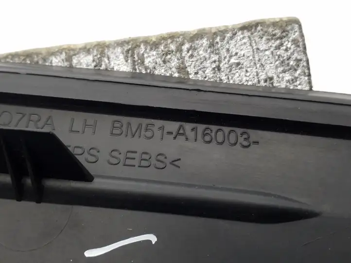 Ford Focus (2011 - 2015) BM511A16003 Накладка стекла передней двери — фото 3
