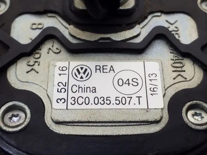Volkswagen PASSAT CC (2008 - 2012) 3C0035507T GPS антенна — фото 4
