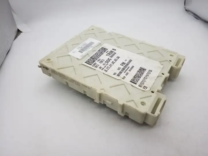 Ford Focus (2011 - 2015) BV6N14A073FM Блок управления электропитанием — фото 2