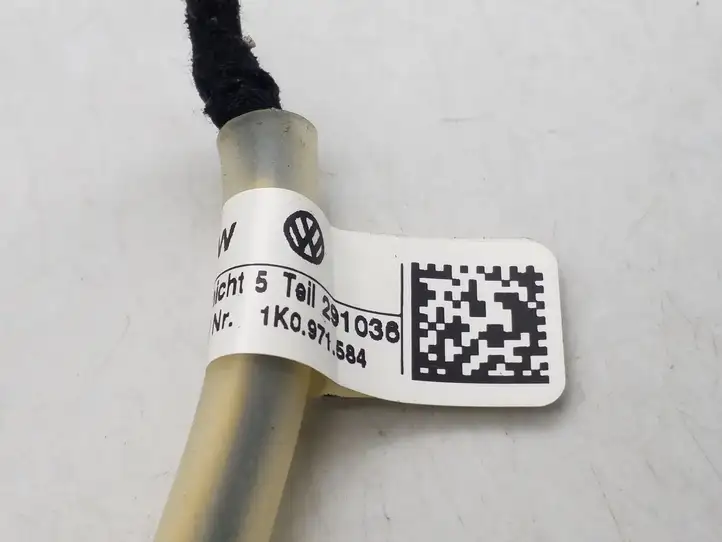 Volkswagen PASSAT B6 (2005 - 2010) 1K0971584 Прочая электропроводка — фото 2