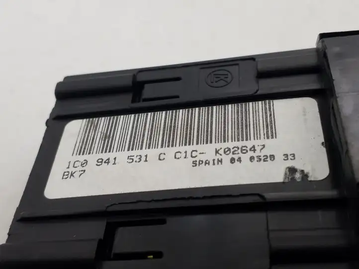 Volkswagen PASSAT B5.5 (2001 - 2005) 1C0941531C Включатель фонарей — фото 3
