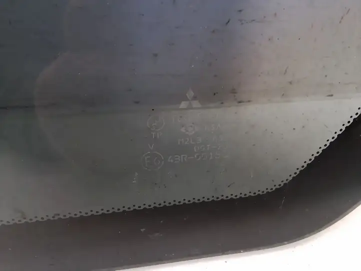 Mitsubishi Pajero Sport I (2004 - 2008) 43R00150 Заднее боковое стекло — фото 3