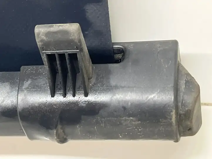 Toyota Auris E180 (2012 - 2018) Шторка — фото 4