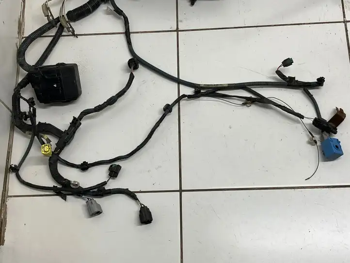 Toyota Auris E180 (2012 - 2018) 9008087021 Проводка двигателя — фото 12