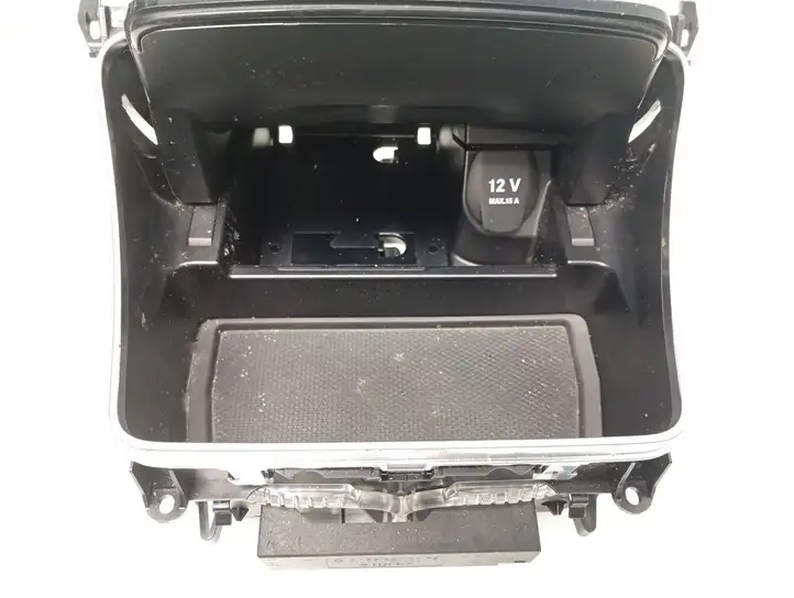 Mercedes-Benz C W205 (2014 - 2021) A2056800210 Передняя пепельница — фото 6