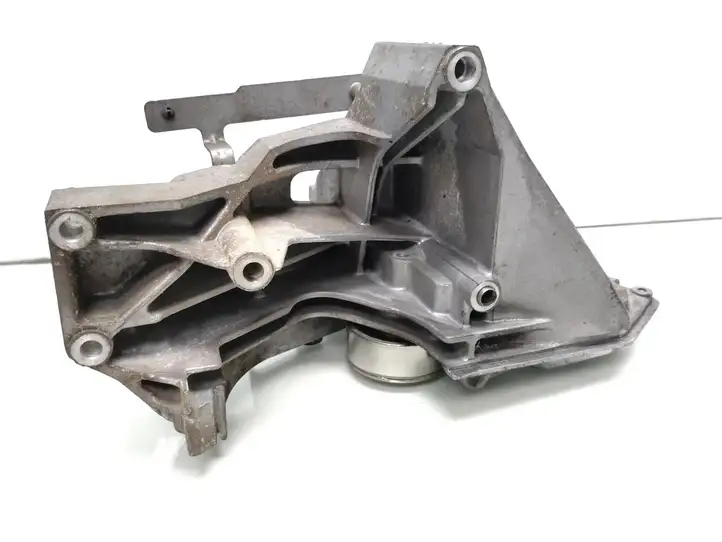 Volkswagen Crafter (2006 - 2016) 076145167 Кронштейн топливного насоса — фото 9