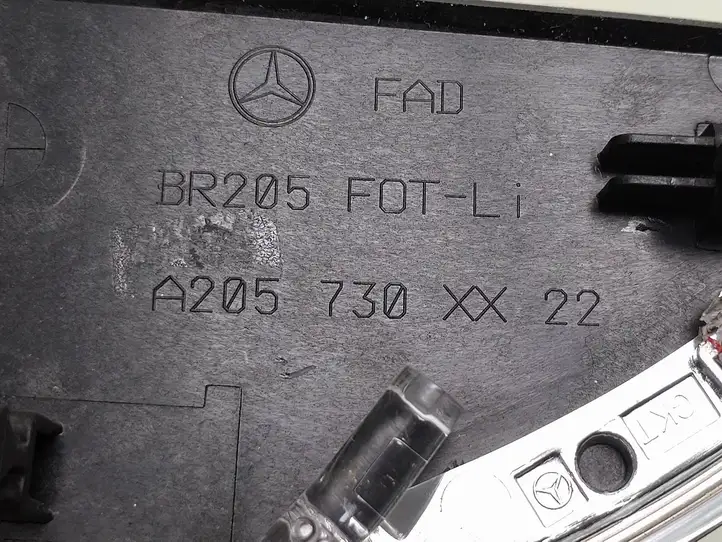 Mercedes-Benz C W205 (2014 - 2021) A205730XX22 Накладка динамика задней двери — фото 9