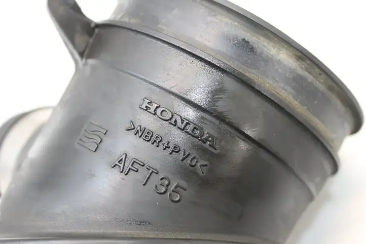 Honda CR-V (2009 - 2012) AFT35 Трубка подачи воздуха — фото 4