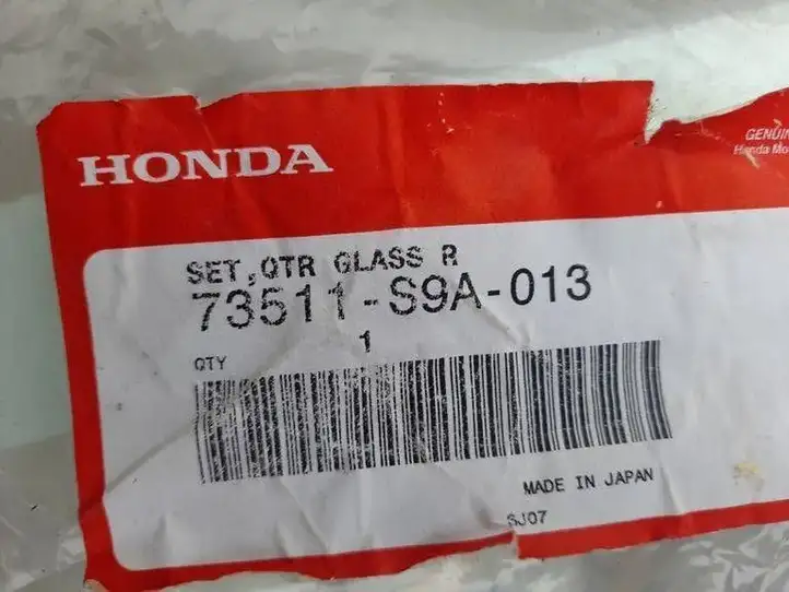 Honda CR-V (2006 - 2009) 73511S9A013 Заднее боковое стекло — фото 1