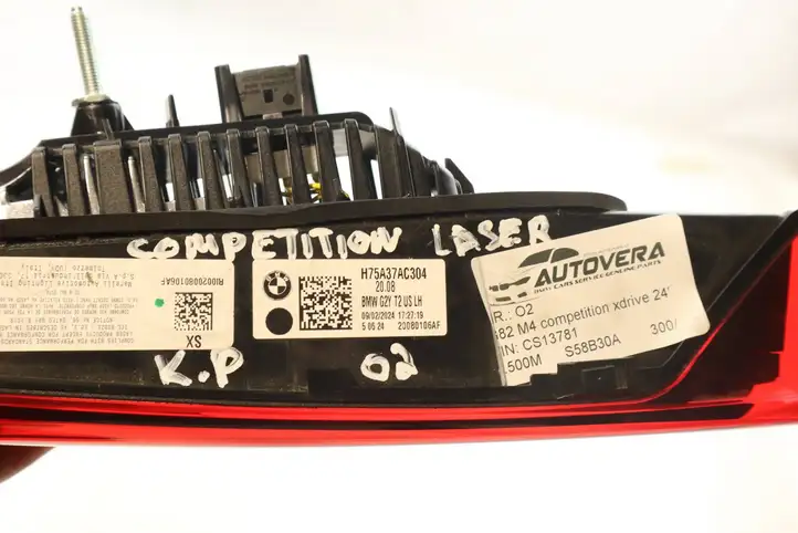 BMW M4 G82 G83 (2020 - ) 5A37AC3 Задний фонарь в крышке багажника — фото 5