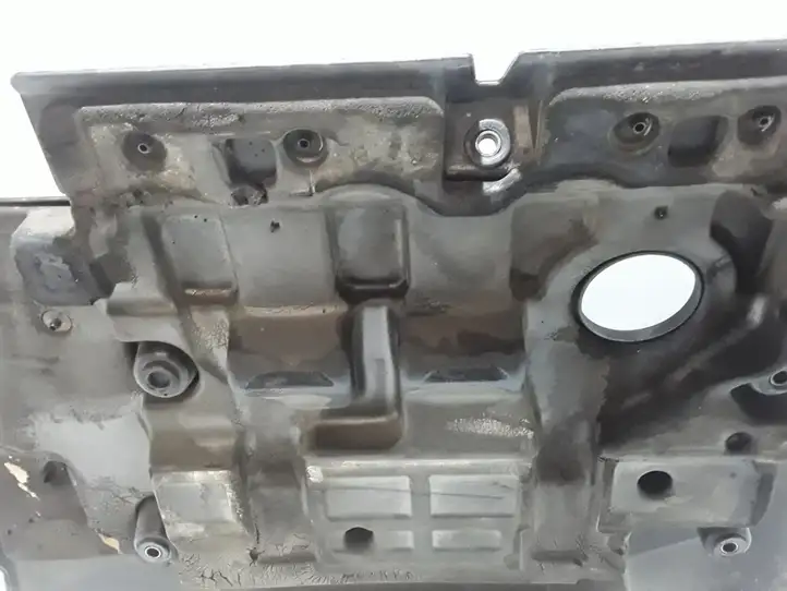 Toyota Corolla Verso E121 (2001 - 2004) Крышка двигателя декоративная — фото 6
