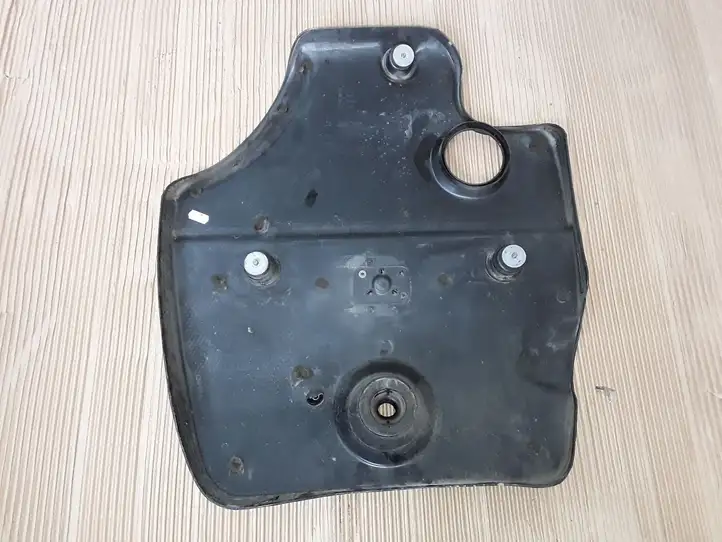 Skoda Octavia Mk1 (1U) (1996 - 2004) 038103925 Крышка двигателя декоративная — фото 3