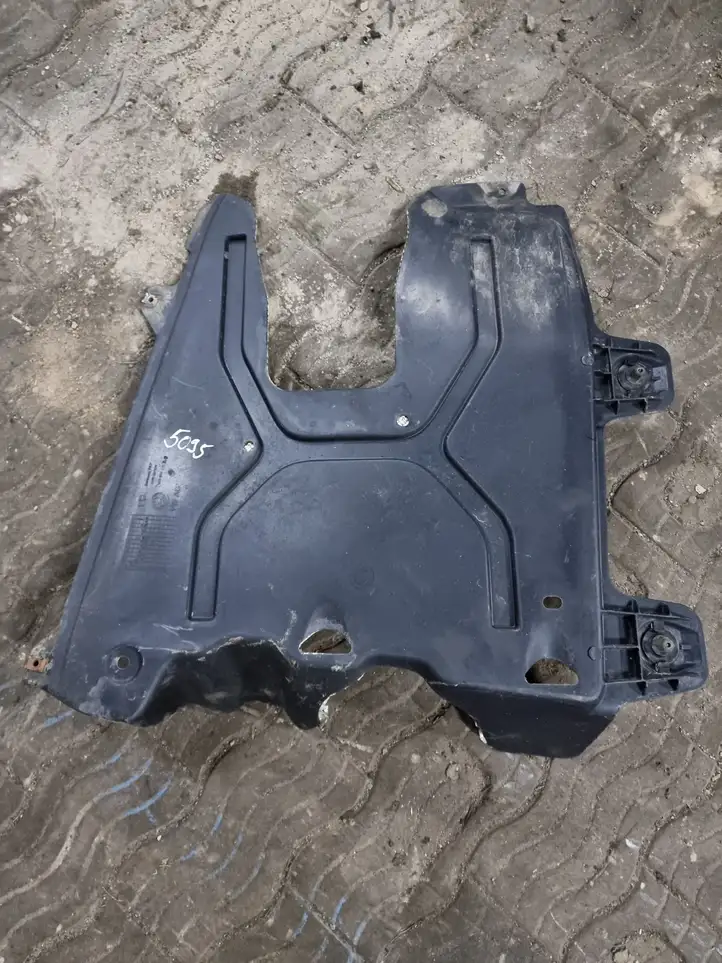Skoda Octavia Mk3 (5E) (2013 - 2019) 5E0825205 Защита днища задней части — фото 1