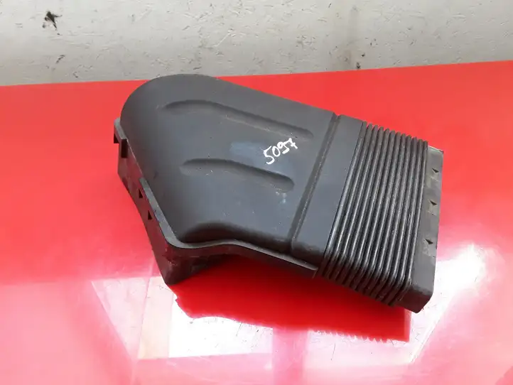 Seat Exeo (3R) (2008 - 2013) 8E0129617 Детали воздухозаборника — фото 1