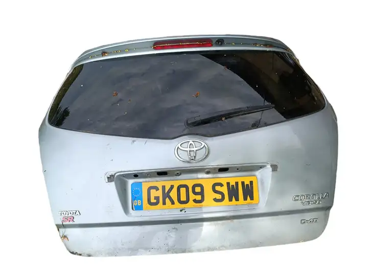 Toyota Corolla Verso AR10 (2004 - 2009) 851300F020 Крышка багажника — фото 1