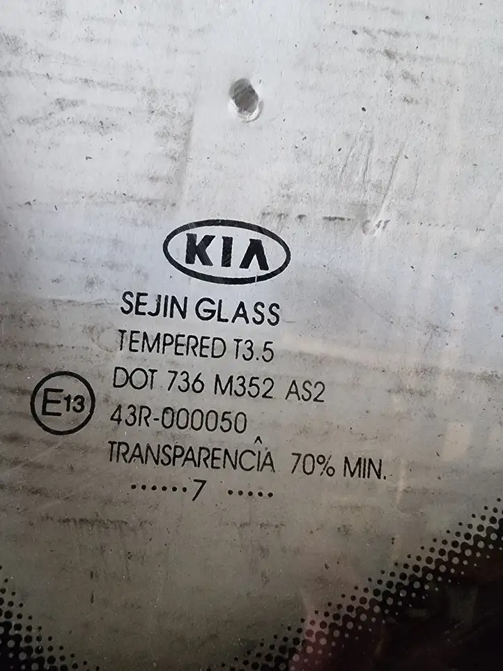 Kia Ceed (2010 - 2012) 43R000050 Форточка двери — фото 3